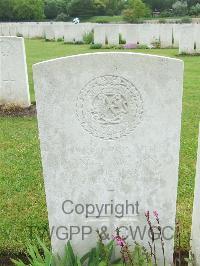 Etaples Military Cemetery - McGinn, Daniel