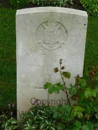Etaples Military Cemetery - McGuire, T
