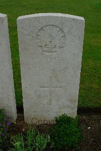 Etaples Military Cemetery - McIntosh, John Gibson