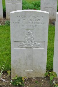 Etaples Military Cemetery - McIntyre, Anthony