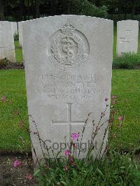Etaples Military Cemetery - McIntyre, G