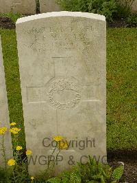 Etaples Military Cemetery - McIsaac, Stanley Richard