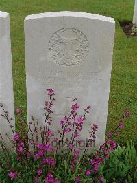 Etaples Military Cemetery - McKechnie, James