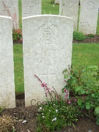 Etaples Military Cemetery - McKenzie, Donald