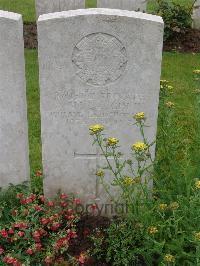 Etaples Military Cemetery - McLaughlin, J