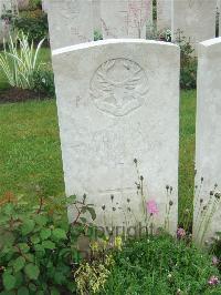 Etaples Military Cemetery - McLay, William H.
