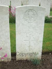 Etaples Military Cemetery - McLeod, Andrew Cameron