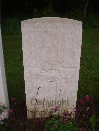 Etaples Military Cemetery - McLeod, W E