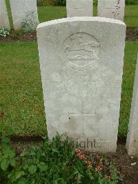 Etaples Military Cemetery - McMillin, Thomas