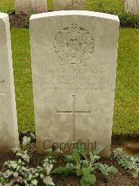 Etaples Military Cemetery - McQueen, J