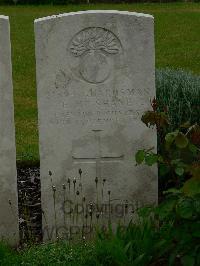 Etaples Military Cemetery - McShane, Edward