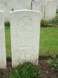 Etaples Military Cemetery - McVinnie, William Johnston