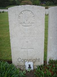 Etaples Military Cemetery - McWilliam, Alfred John