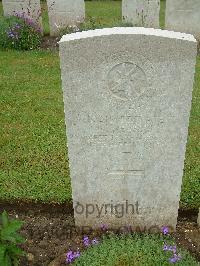 Etaples Military Cemetery - Mearns, John