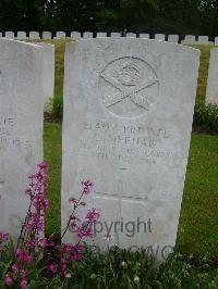 Etaples Military Cemetery - Meehan, C