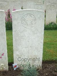 Etaples Military Cemetery - Melville, G