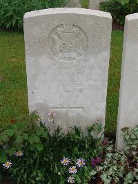 Etaples Military Cemetery - Mercer, C E