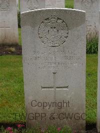 Etaples Military Cemetery - Merriman, Alfred James