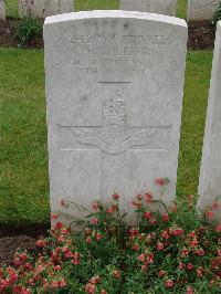 Etaples Military Cemetery - Middlehurst, W