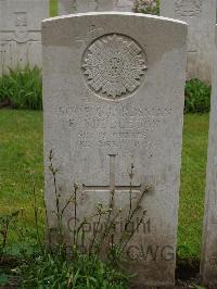 Etaples Military Cemetery - Middleton, E