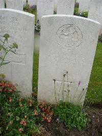 Etaples Military Cemetery - Middleton, F J