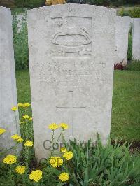 Etaples Military Cemetery - Middleton, Jonathan Lester