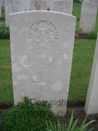Etaples Military Cemetery - Mill, A F