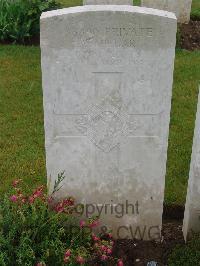 Etaples Military Cemetery - Millar, A
