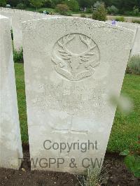 Etaples Military Cemetery - Miller, David