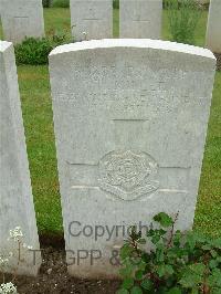 Etaples Military Cemetery - Miller, Thomas