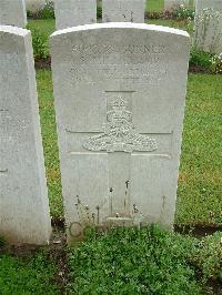 Etaples Military Cemetery - Millichamp, Samuel