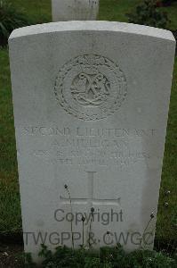 Etaples Military Cemetery - Milligan, Alastair