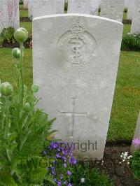 Etaples Military Cemetery - Millington, Thomas Seagar
