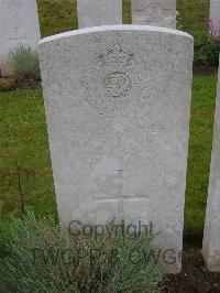 Etaples Military Cemetery - Milton, Frederick