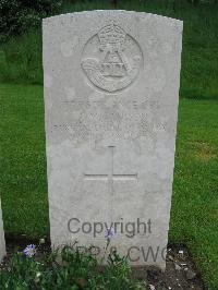 Etaples Military Cemetery - Mitchison, John