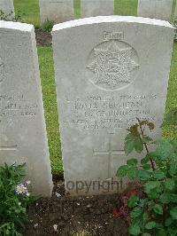 Etaples Military Cemetery - Mobley, Charles Henry