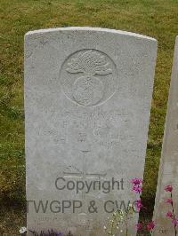 Etaples Military Cemetery - Mohan, Francis