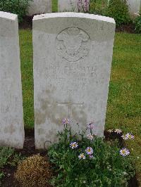 Etaples Military Cemetery - Montgomery, Harold