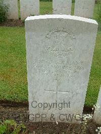 Etaples Military Cemetery - Moodie, Adam