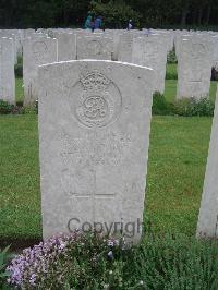 Etaples Military Cemetery - Moody, George Samuel