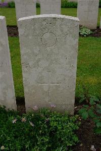 Etaples Military Cemetery - Mooney, John Edward