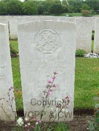 Etaples Military Cemetery - Morford, Eric James William