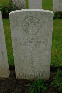 Etaples Military Cemetery - Morgan, Thomas Voyle