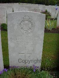 Etaples Military Cemetery - Moss, Frederick John