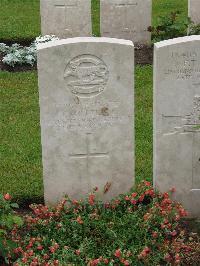Etaples Military Cemetery - Mottram, J