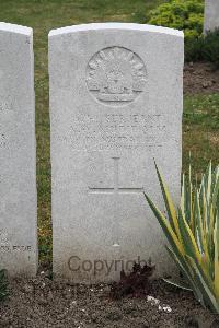 Etaples Military Cemetery - Mudie, Arthur Wedderburn