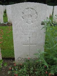 Etaples Military Cemetery - Mullett, J P