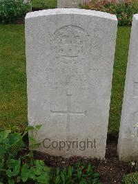 Etaples Military Cemetery - Mulley, Charles William
