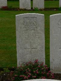 Etaples Military Cemetery - Mulligan, J