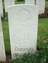 Etaples Military Cemetery - Murray, John Christie